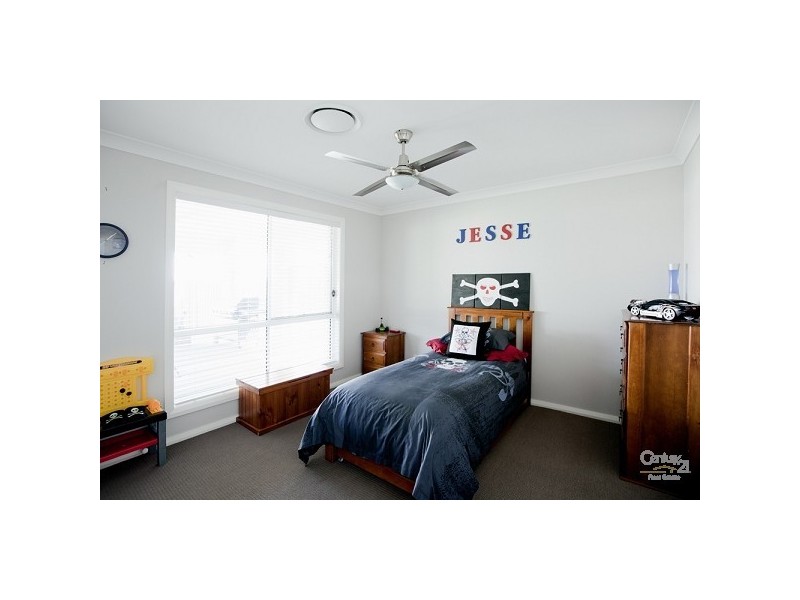 15 Fullford Cove, Aberglasslyn NSW 2320