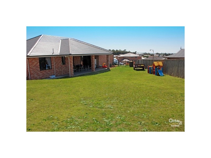 4 Chester Place, Raworth NSW 2321