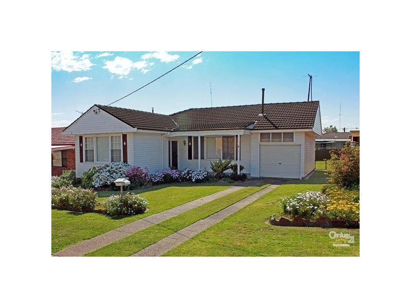 4 Alexandra Avenue, Rutherford NSW 2320