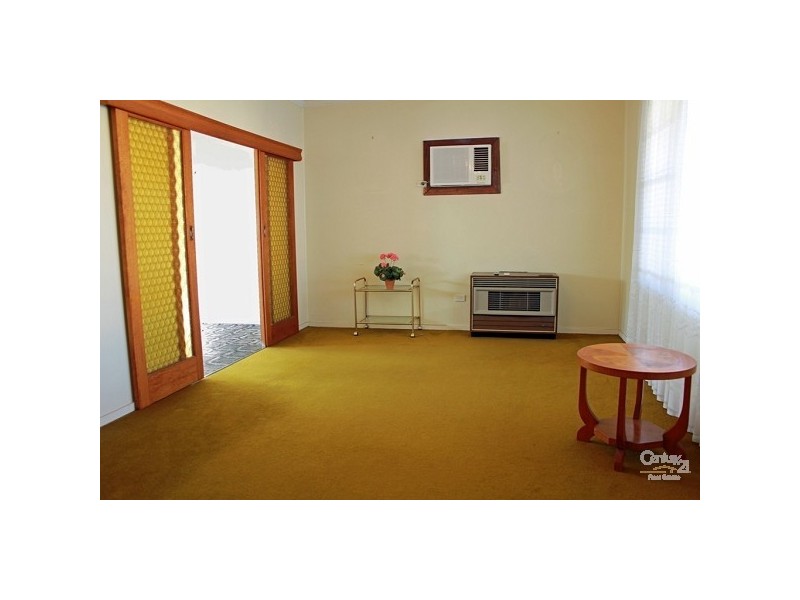 4 Alexandra Avenue, Rutherford NSW 2320