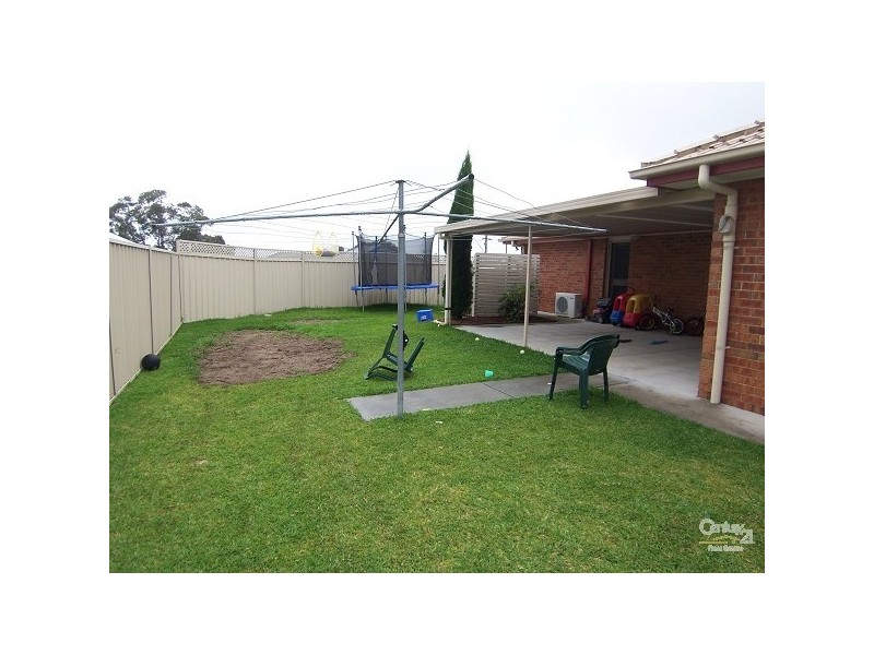 18 Bells Place, Tenambit NSW 2323