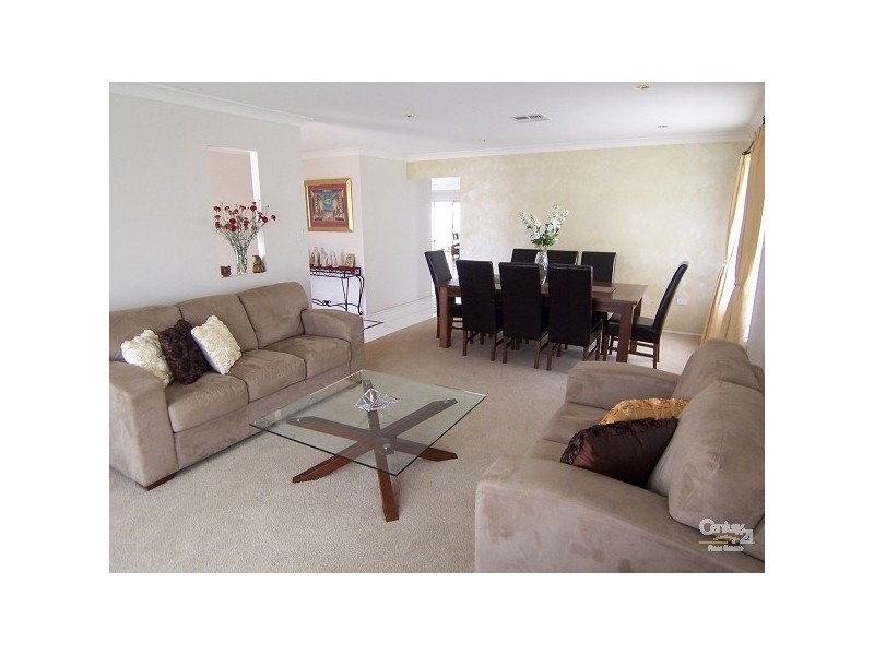 79 Streeton Drive, Metford NSW 2323