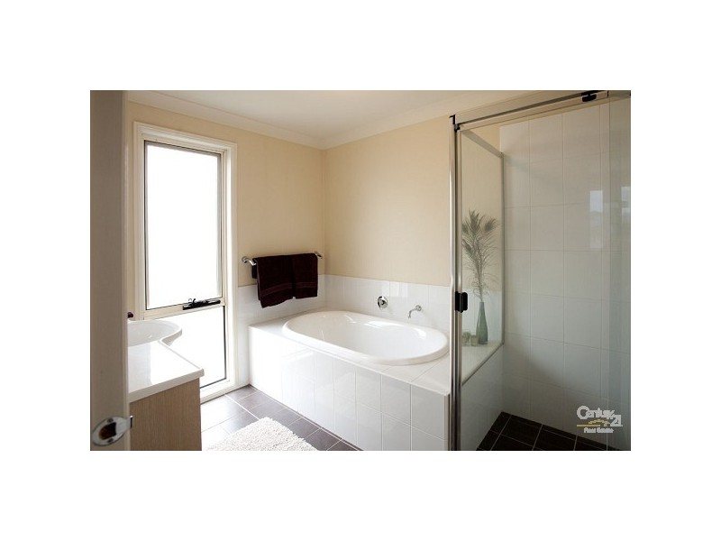 35 Yaldara Avenue, Thornton NSW 2322