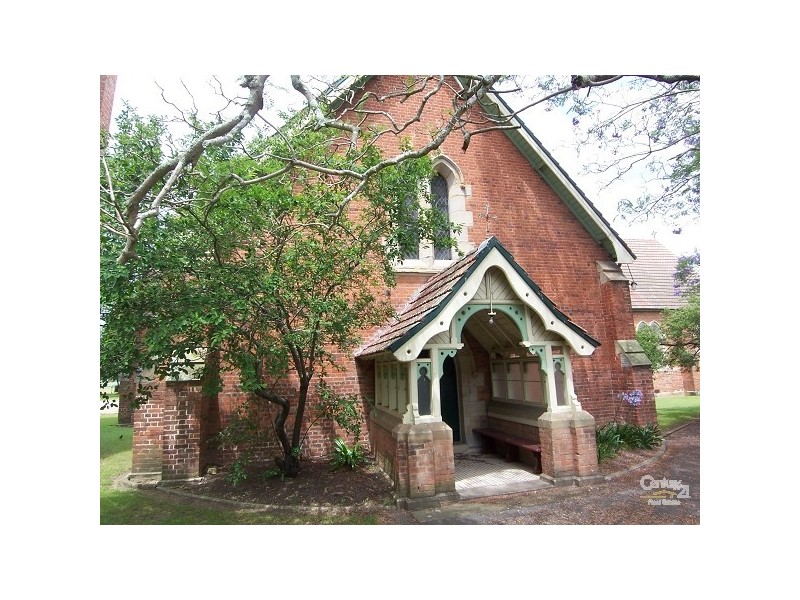 Cross and Devonshire Streets, Maitland NSW 2320