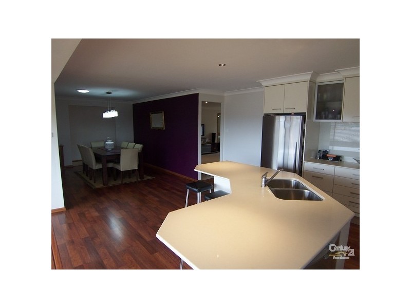 21 Crofton Avenue, Tenambit NSW 2323