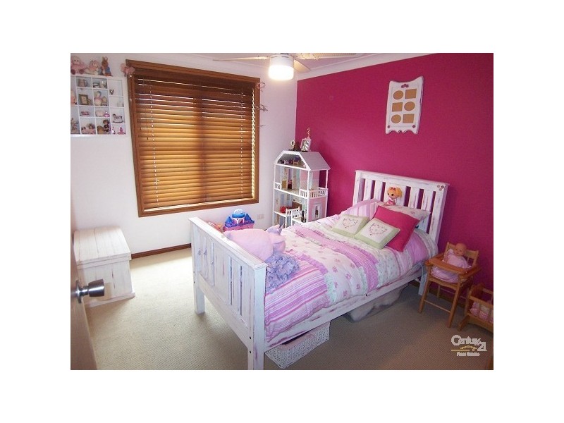 21 Crofton Avenue, Tenambit NSW 2323