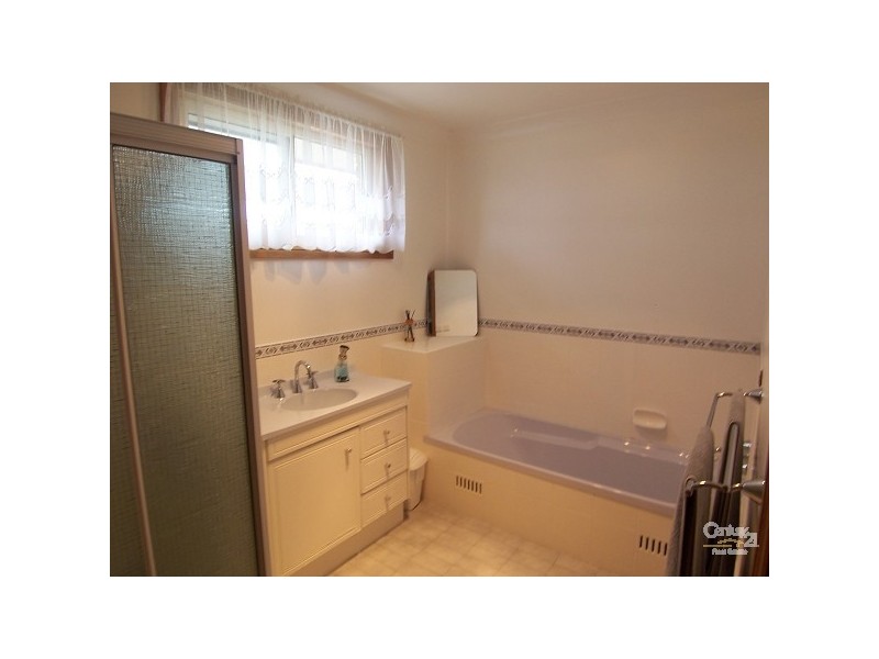 21 Crofton Avenue, Tenambit NSW 2323