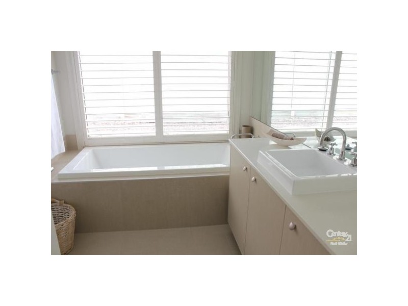 17 Gloaming Avenue, East Maitland NSW 2323