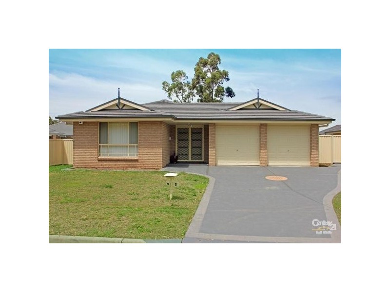 4 McCubbin Close, Metford NSW 2323