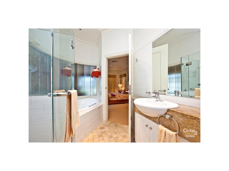 5 Wilton Drive, East Maitland NSW 2323