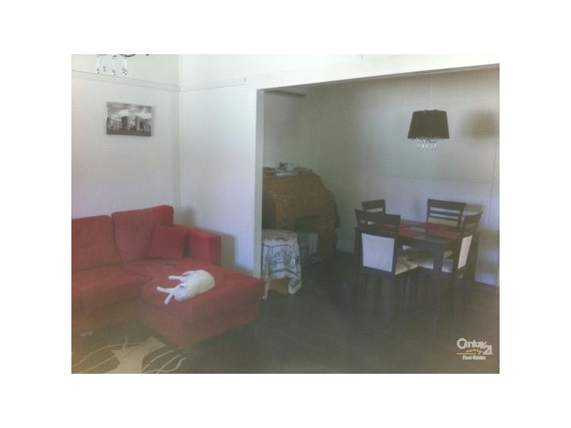 3 Elizabeth Street, Abermain NSW 2326
