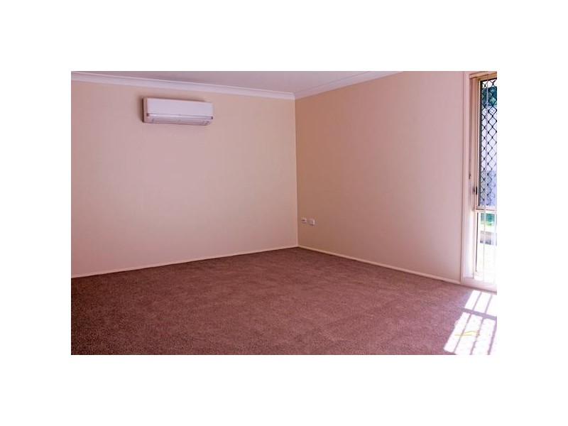 24 Leinster Cct, Ashtonfield NSW 2323