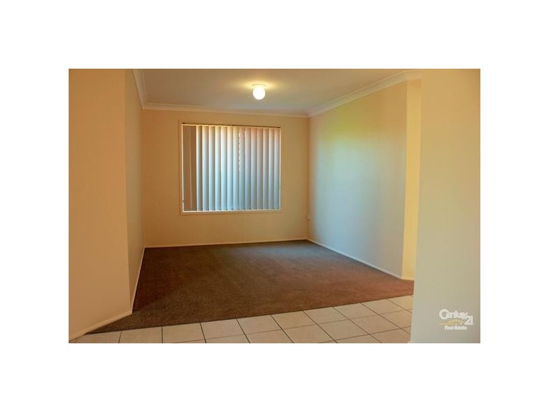 24 Leinster Cct, Ashtonfield NSW 2323