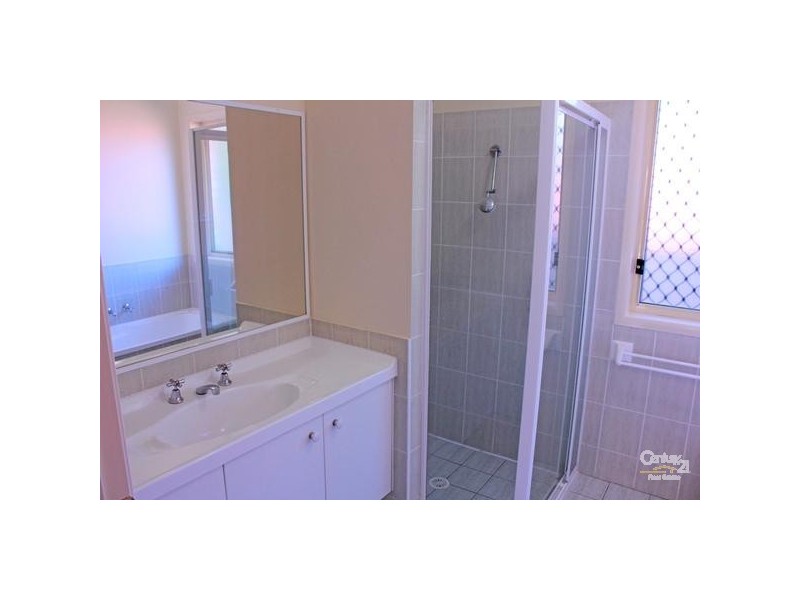 24 Leinster Cct, Ashtonfield NSW 2323