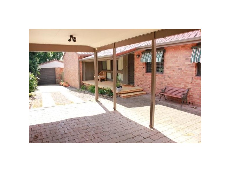 18 Robert Street, Tenambit NSW 2323