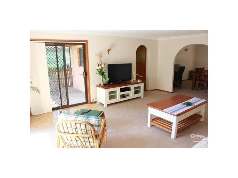 18 Robert Street, Tenambit NSW 2323