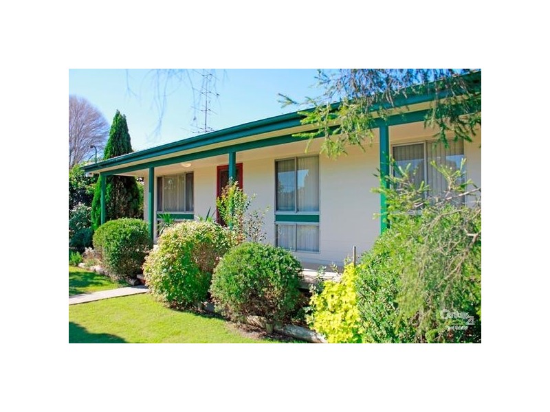 54 Wollombi Rd, Rutherford NSW 2320