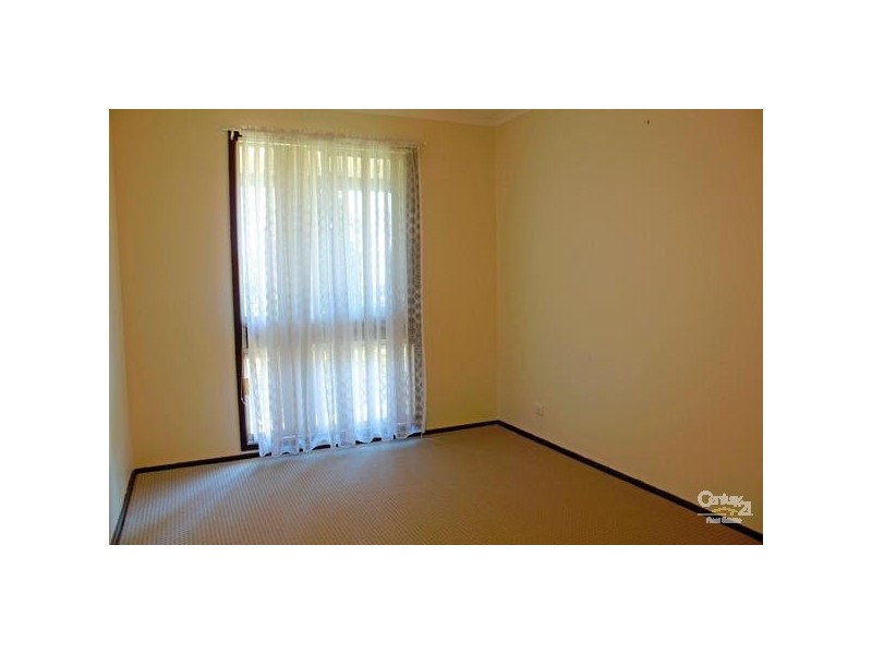 54 Wollombi Rd, Rutherford NSW 2320