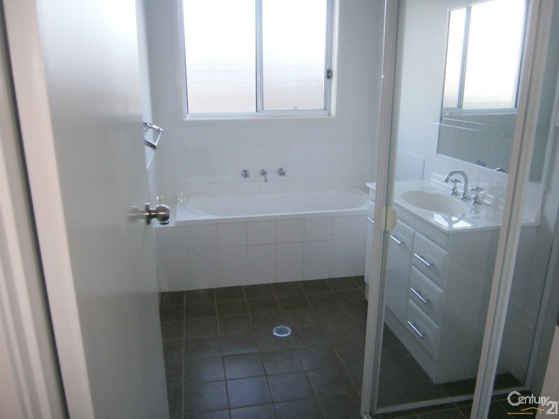 1/26 Stanley Close, Bolwarra Heights NSW 2320