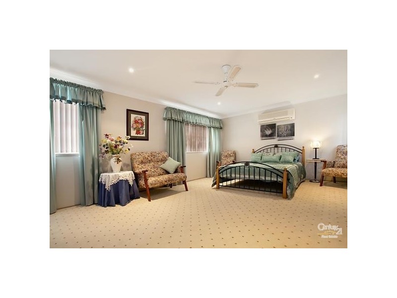 37 Clayton Crescent, Rutherford NSW 2320