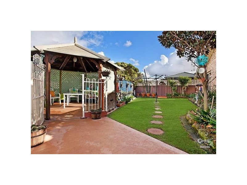 37 Clayton Crescent, Rutherford NSW 2320