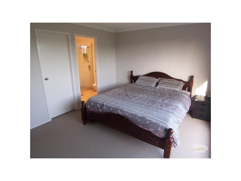 1 Nelson Street, Greta NSW 2334