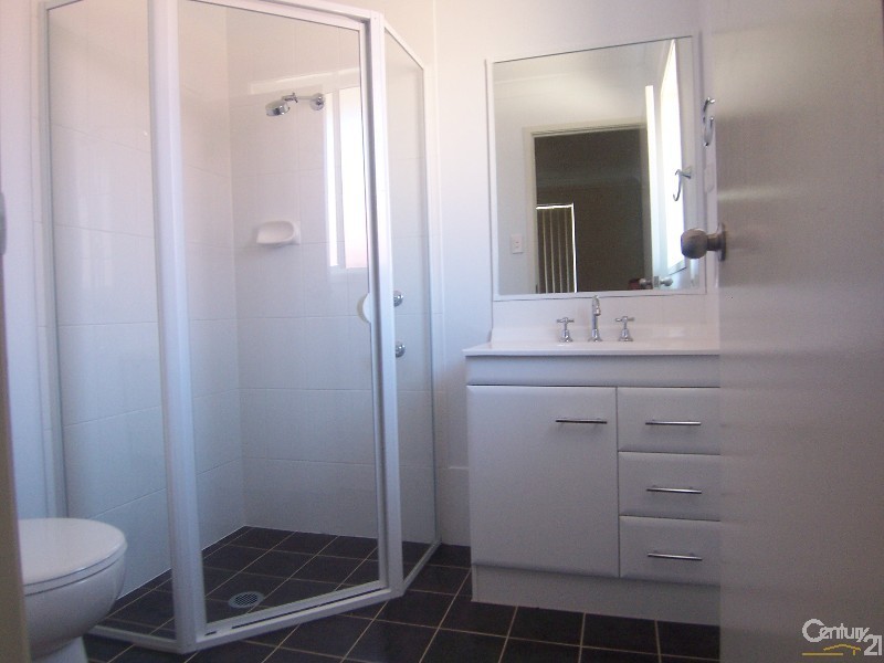 2/26 Stanley Close, Bolwarra Heights NSW 2320