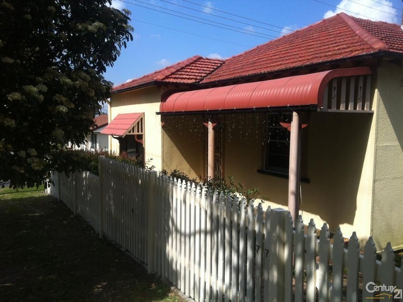 77 Collinson Street, Tenambit NSW 2323
