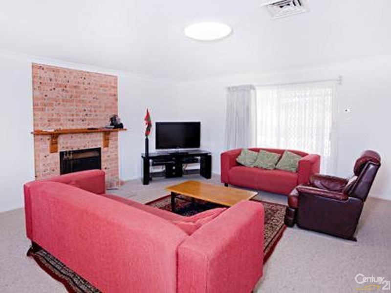 11 Turtle Avenue, Ashtonfield NSW 2323
