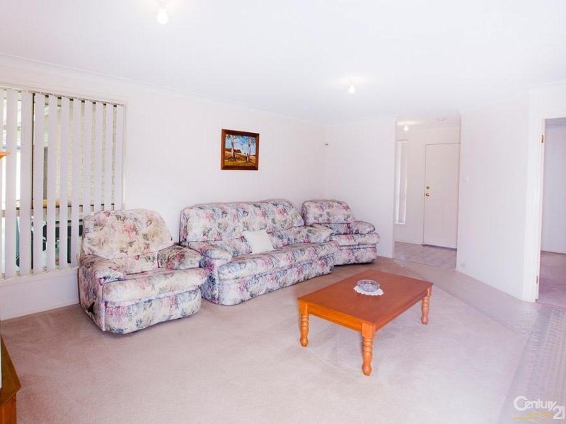 9 Lowe Street, Metford NSW 2323