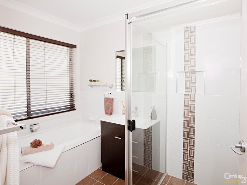 24 James Leslie Drive, Gillieston Heights NSW 2321