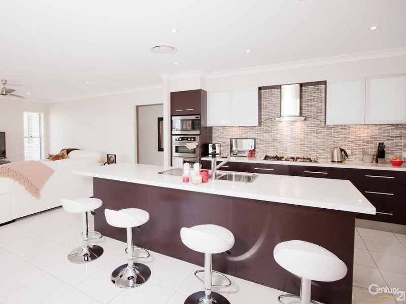 24 James Leslie Drive, Gillieston Heights NSW 2321