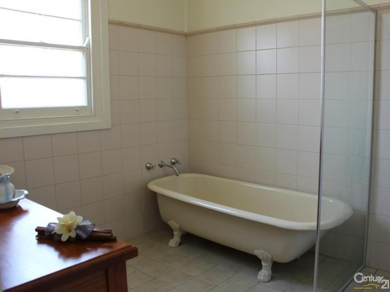 176 George Street, East Maitland NSW 2323