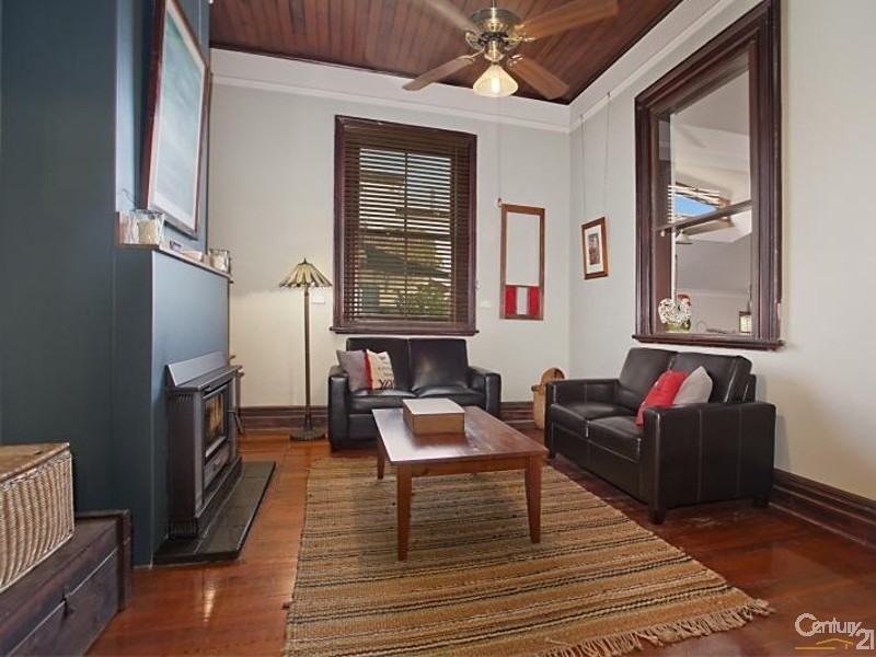 64  High Street, East Maitland NSW 2323