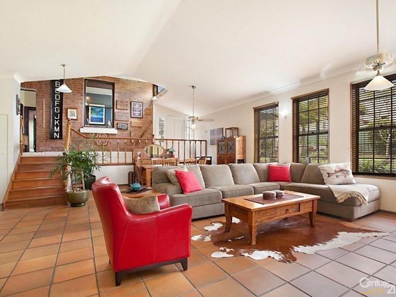 64  High Street, East Maitland NSW 2323