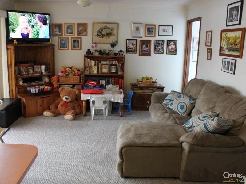 11 Stradbroke Avenue, Metford NSW 2323