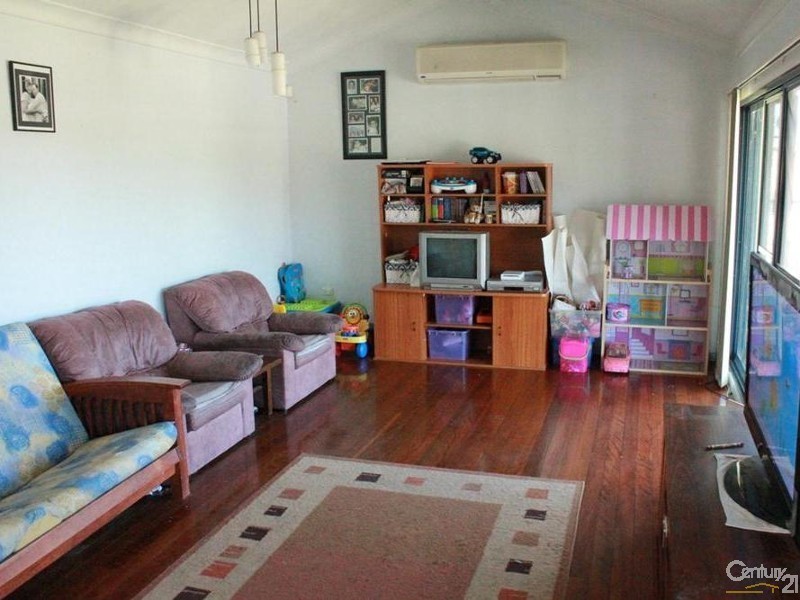 59 Wollombi Road, Rutherford NSW 2320