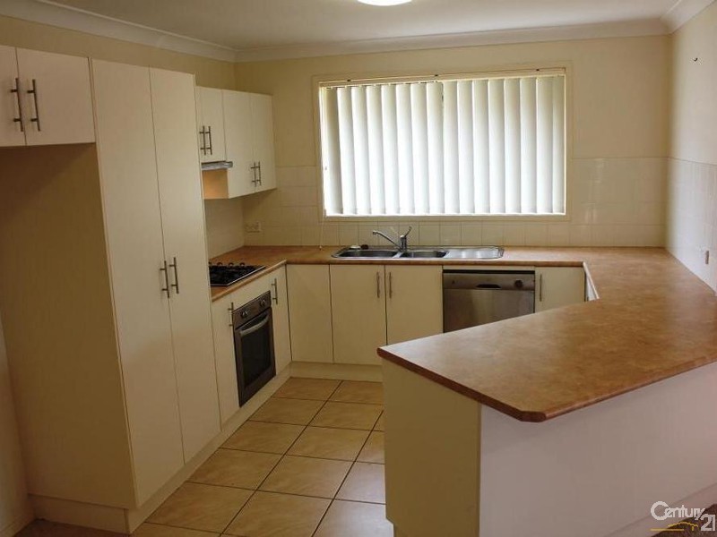 5 Hibiscus Crescent, Aberglasslyn NSW 2320