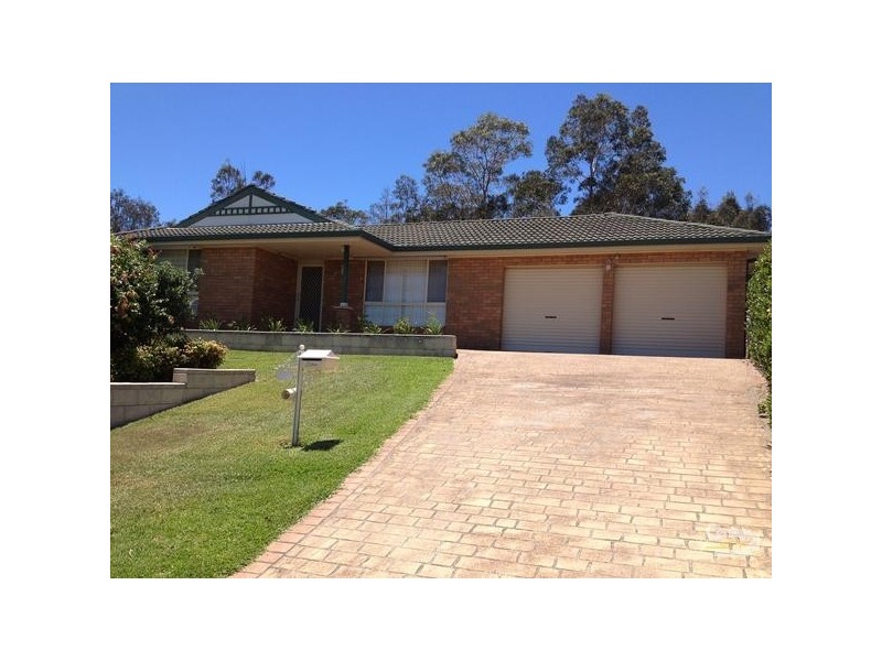 27 Adam Ave, Rutherford NSW 2320