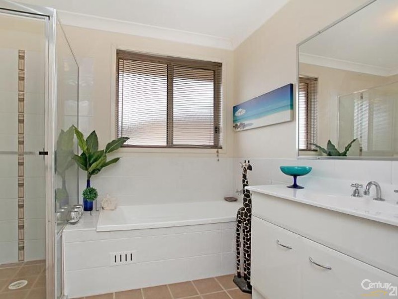 247 Denton Park Drive, Aberglasslyn NSW 2320