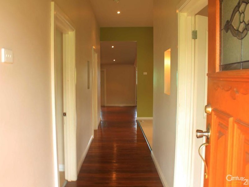 14  Sinclair Street, East Maitland NSW 2323