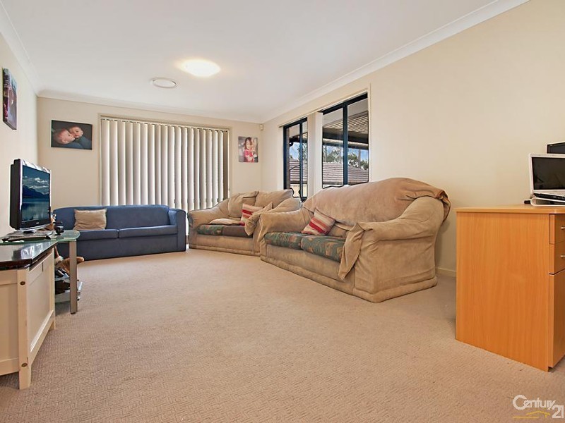 13 Cambrian Close, East Maitland NSW 2323