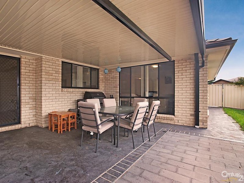 13 Cambrian Close, East Maitland NSW 2323