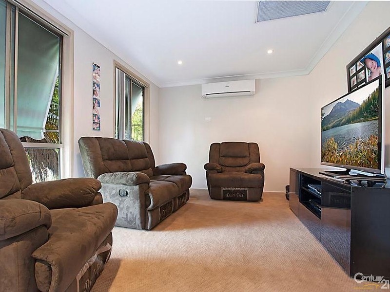 10 Schank Drive, Metford NSW 2323