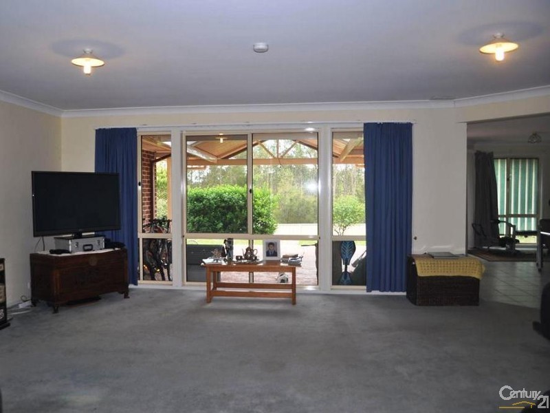 43 Thomas Street, North Rothbury NSW 2335