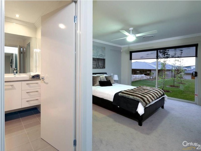 14 Redtail Street, Chisholm NSW 2322