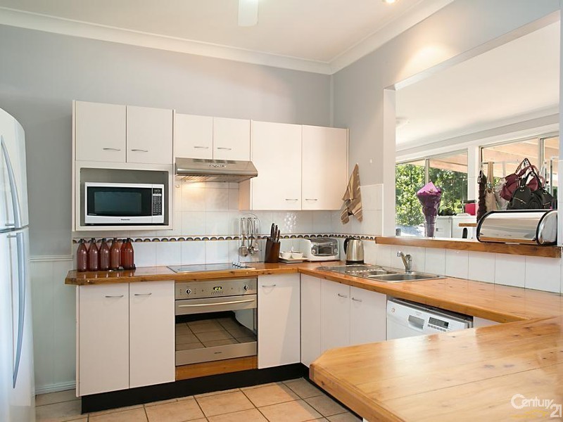 18 Tyrell Street, Tenambit NSW 2323