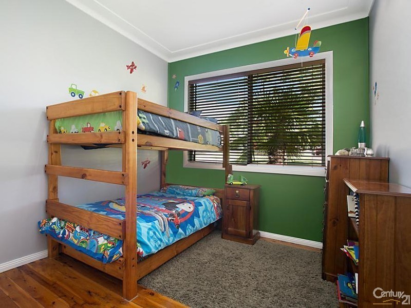 18 Tyrell Street, Tenambit NSW 2323