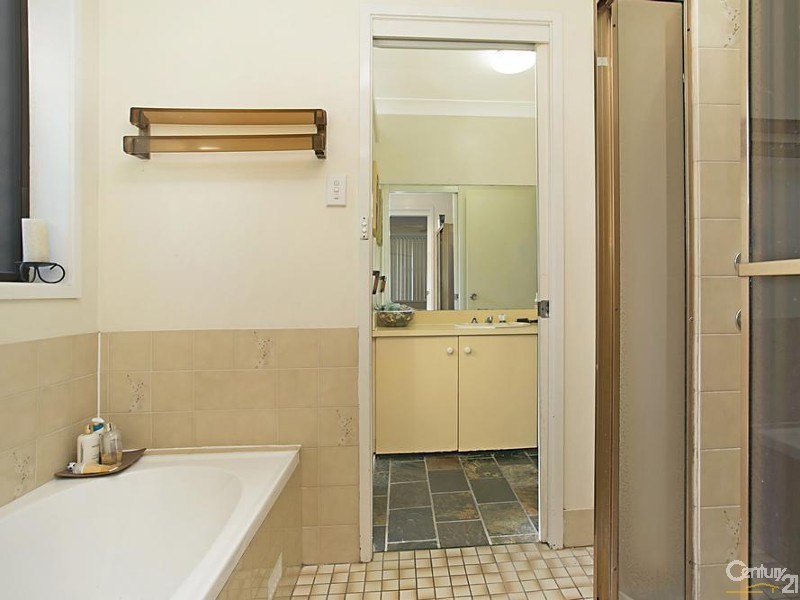 5 Tamar Close, Metford NSW 2323