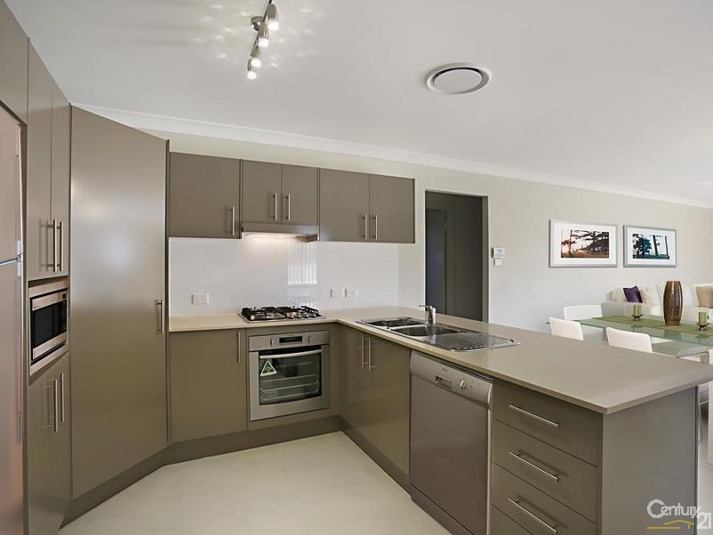 2 Oystercatcher Street, Aberglasslyn NSW 2320